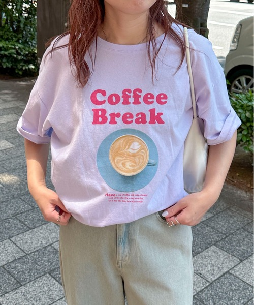 PILIT(ピリット)の「カラフルCAFEプリントTee(Tシャツ/カットソー・レディース・ブルー/ラベンダー/ピンク・MEDIUM)」の2枚目の写真