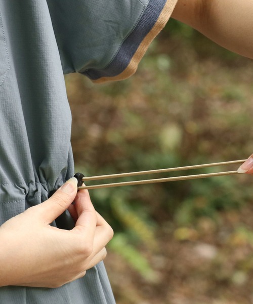 KRIFF MAYER Lady's Collection（クリフメイヤーレディースコレクション）の「【シルエット2WAY】ストレッチナイロンリブワンピ（ワンピース・レディース・ライトブラウン/カラフル/ブルー/ライトグレー/ブラック・LARGE/MEDIUM）」の15枚目の写真