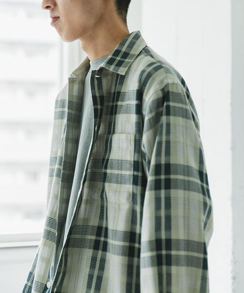 URBAN RESEARCH DOORS（アーバンリサーチドアーズ）の「カラミ織ロングスリーブチェックシャツ（シャツ/ブラウス・メンズ・ブラック系その他/グリーン系その他/ブルー系その他・MEDIUM/LARGE）」の4枚目の写真