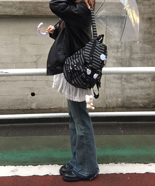 Judin(ジュディン)の「Border design flap backpack【JD】(バックパック/リュック・レディース・ブラック・FREE)」の2枚目の写真
