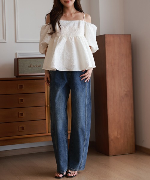 DAY CLOSET(デイ クローゼット)の「【大きいサイズ有】美脚魅せ。カーブシルエット ワンポイントタグ 綿混 デニム パンツ レディース(デニムパンツ・レディース・ブルー/ホワイト/ブラック・XL/S/M/L)」の22枚目の写真