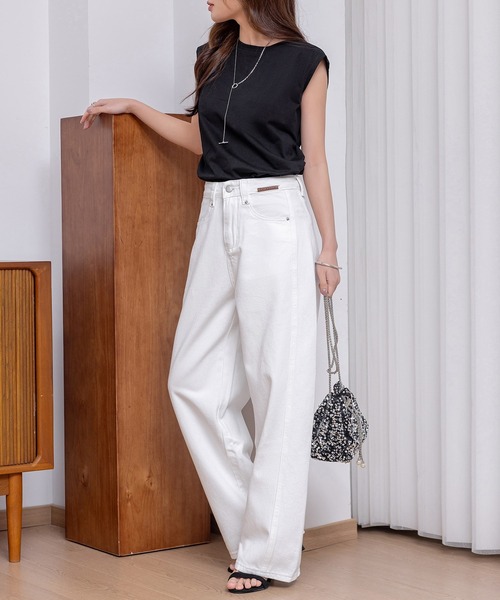 DAY CLOSET(デイ クローゼット)の「【大きいサイズ有】美脚魅せ。カーブシルエット ワンポイントタグ 綿混 デニム パンツ レディース(デニムパンツ・レディース・ブルー/ホワイト/ブラック・XL/S/M/L)」の7枚目の写真