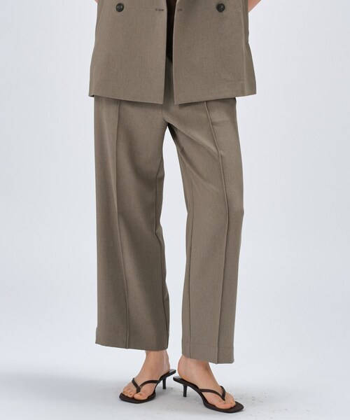 cloenc(クロエンス)の「【セットアップ/手洗い可】リネンブレンドイージーパンツ(その他パンツ・レディース・オフホワイト/ブラウン系/ダークグレー/ライトグリーン・02/01/03)」の3枚目の写真