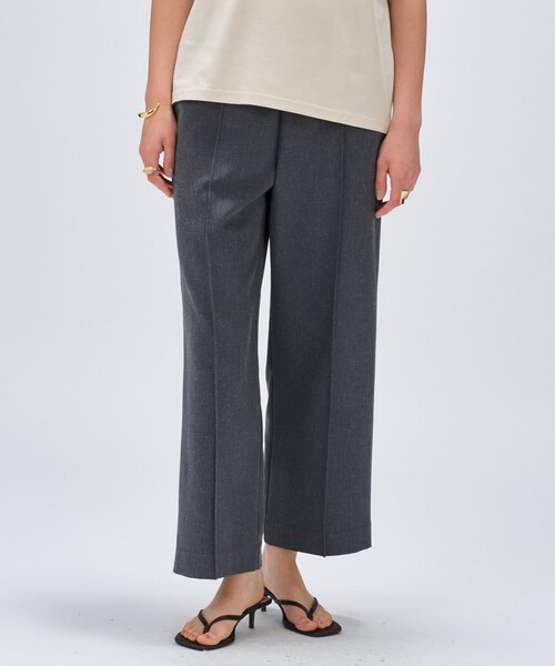 cloenc(クロエンス)の「【セットアップ/手洗い可】リネンブレンドイージーパンツ(その他パンツ・レディース・オフホワイト/ブラウン系/ダークグレー/ライトグリーン・02/01/03)」の2枚目の写真