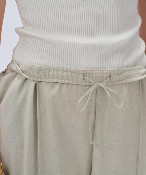 cloenc(クロエンス)の「【セットアップ/手洗い可】リネンブレンドイージーパンツ(その他パンツ・レディース・オフホワイト/ブラウン系/ダークグレー/ライトグリーン・02/01/03)」の18枚目の写真
