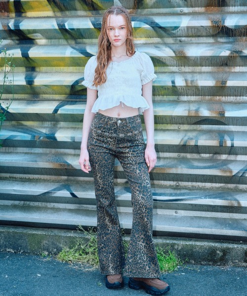 FOREVER 21（フォーエバー トゥエンティーワン）の「【2025SS】レオパードフレアパンツ（その他パンツ・レディース・レオパード・MEDIUM/SMALL）」の16枚目の写真