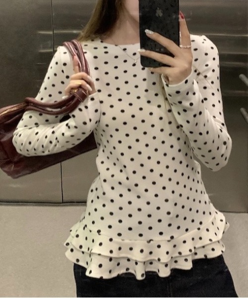 おしゃれスタ(オシャレスタ)の「大人可愛いドット柄フリルデザイン長袖トップス(Tシャツ/カットソー・レディース・ホワイト・XL/L/M/S)」の7枚目の写真