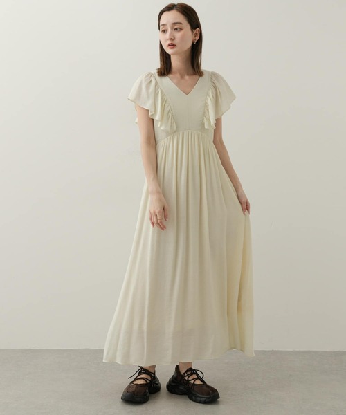 SENSE OF PLACE by URBAN RESEARCH(センスオブプレイスバイアーバンリサーチ)の「Vネックウエストマークフリルワンピース(ワンピース・レディース・ライトブルー/ブラック/アイボリー・ONE/S)」の17枚目の写真