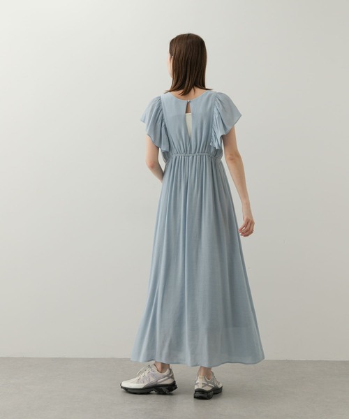SENSE OF PLACE by URBAN RESEARCH(センスオブプレイスバイアーバンリサーチ)の「Vネックウエストマークフリルワンピース(ワンピース・レディース・ライトブルー/ブラック/アイボリー・ONE/S)」の4枚目の写真