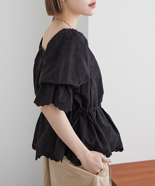 w closet（ダブルクローゼット）の「【前後2WAY】レース刺繍オフショルブラウス（シャツ/ブラウス・レディース・サックスブルー/イエロー/アイボリー/ブラック・FREE）」の18枚目の写真