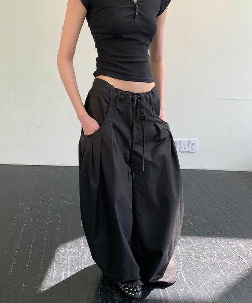 LONSLAN（ロンスラン）の「【LONSLAN】VネックプラケットTシャツ LONW25s043（Tシャツ/カットソー・レディース・ブラック/ホワイト・M）」の13枚目の写真