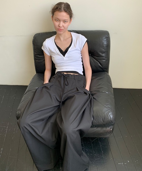 LONSLAN（ロンスラン）の「【LONSLAN】VネックプラケットTシャツ LONW25s043（Tシャツ/カットソー・レディース・ブラック/ホワイト・M）」の16枚目の写真