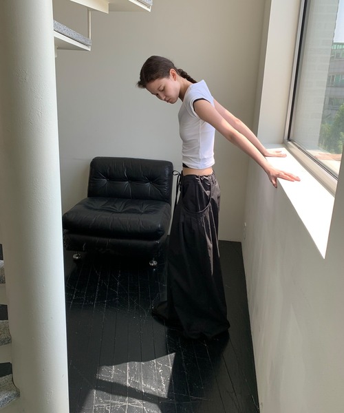 LONSLAN（ロンスラン）の「【LONSLAN】VネックプラケットTシャツ LONW25s043（Tシャツ/カットソー・レディース・ブラック/ホワイト・M）」の19枚目の写真