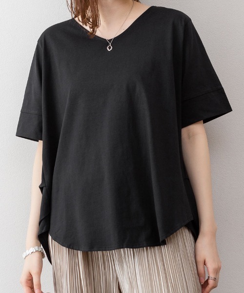 RCD(アールシーディー)の「脇タックVネック半袖カットソー(Tシャツ/カットソー・レディース・ホワイト/ブラック/ライトブラウン・M-L/LL~3L/4L~5L)」の4枚目の写真