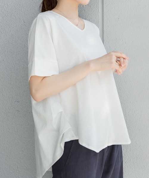 RCD(アールシーディー)の「脇タックVネック半袖カットソー(Tシャツ/カットソー・レディース・ホワイト/ブラック/ライトブラウン・M-L/LL~3L/4L~5L)」の17枚目の写真