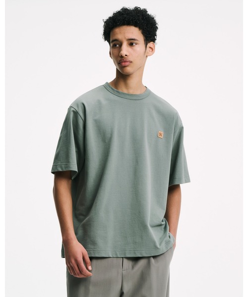 SOPHNET.（ソフネット）の「LEATHER PATCH WIDE TEE（Tシャツ/カットソー・メンズ・カーキ/ライトブルー/ホワイト/ブラック・2/4/3/1/5）」の7枚目の写真