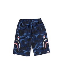 A BATHING APE | COLOR CAMO SIDE SHARK BEACH SHORTS(その他パンツ)