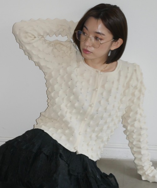 HONEY MI HONEY(ハニーミーハニー)の「spiky knit puff sleeve cardigan(カーディガン/ボレロ・レディース・オフホワイト/ブラック/ラベンダー・FREE)」の2枚目の写真