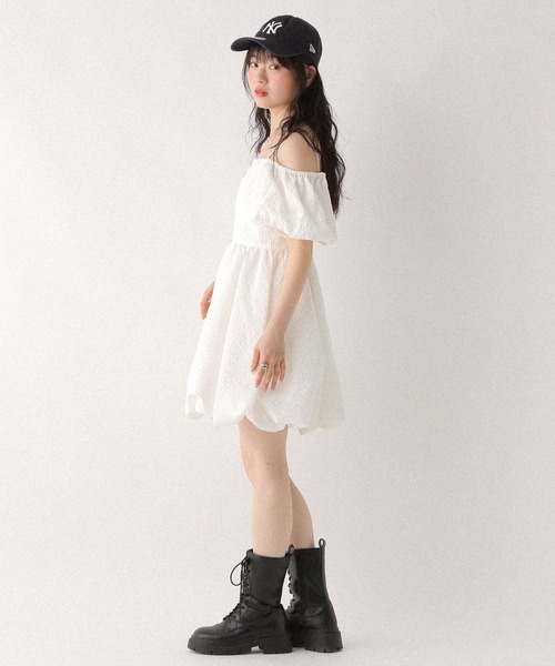Heather（ヘザー）の「オフショルバルーンミニワンピース　576807（ワンピース・レディース・オフホワイト/ブラック/ホワイト系その他・FREE）」の4枚目の写真