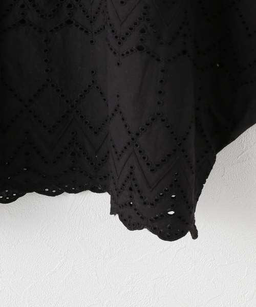 JOURNAL STANDARD relume(ジャーナルスタンダード レリューム)の「コットンカットワーク刺繍ポンチョブラウス(シャツ/ブラウス・レディース・ブラック/ホワイト・FREE)」の19枚目の写真
