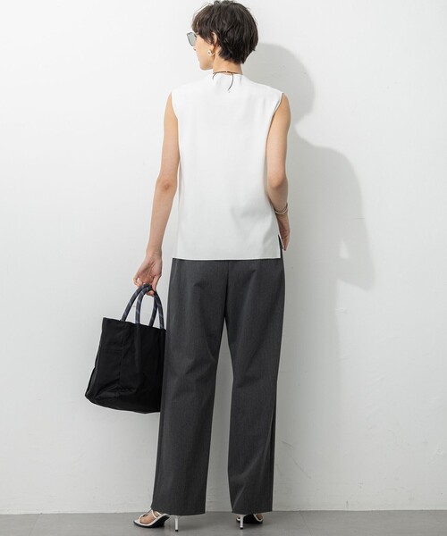 23区（ニジュウサンク）の「【洗える/吊り干しOK】ヴィスコースストレッチ ノースリーブ ニット（ニット/セーター・レディース・ホワイト系/ブラック系/グレー系・38）」の10枚目の写真