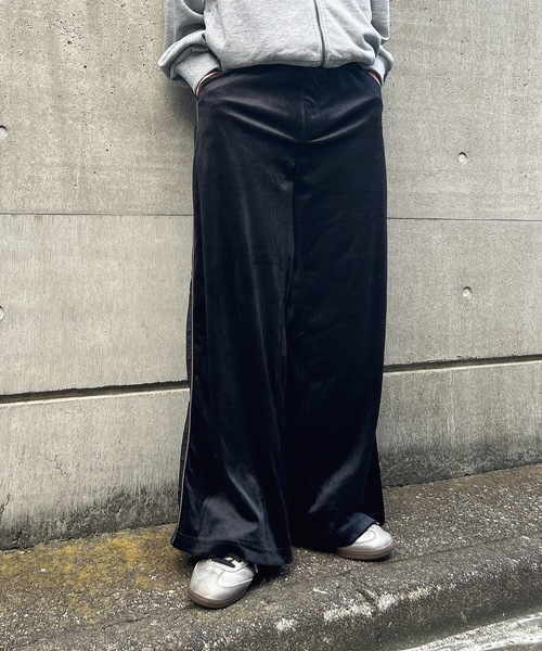 MandO(Auntie Rosa)(エムオー)の「ベロアナイロントラックパンツ/セットアップ着用可能(その他パンツ・メンズ・ブラック/ネイビー・LARGE/MEDIUM/SMALL)」の12枚目の写真