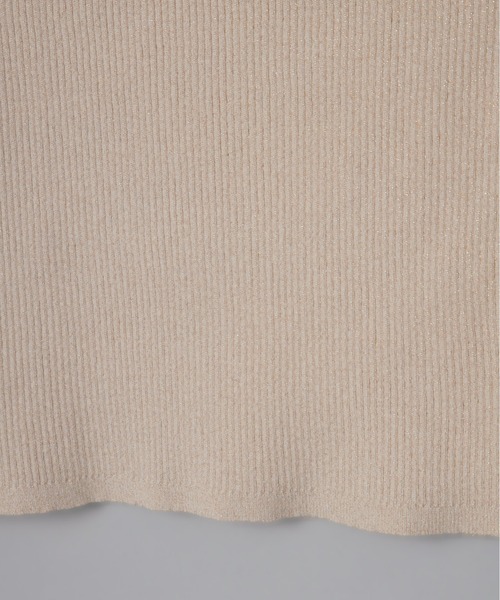 Olu.（オルドット）の「オフショルダーリボンラメニット（ニット/セーター・レディース・グレー/ピンクベージュ/ブラウン・FREE）」の11枚目の写真