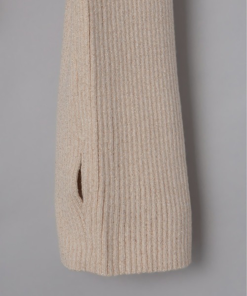 Olu.（オルドット）の「オフショルダーリボンラメニット（ニット/セーター・レディース・グレー/ピンクベージュ/ブラウン・FREE）」の14枚目の写真