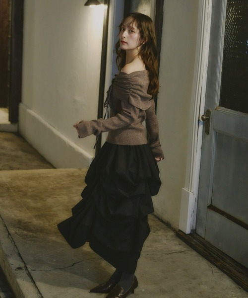 Olu.（オルドット）の「オフショルダーリボンラメニット（ニット/セーター・レディース・グレー/ピンクベージュ/ブラウン・FREE）」の18枚目の写真