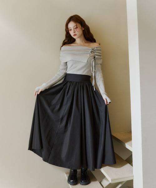 Olu.（オルドット）の「オフショルダーリボンラメニット（ニット/セーター・レディース・グレー/ピンクベージュ/ブラウン・FREE）」の20枚目の写真