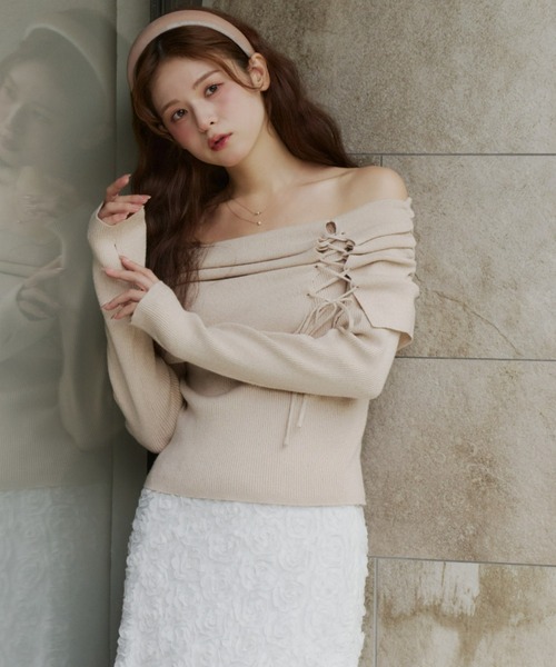 Olu.（オルドット）の「オフショルダーリボンラメニット（ニット/セーター・レディース・グレー/ピンクベージュ/ブラウン・FREE）」の22枚目の写真
