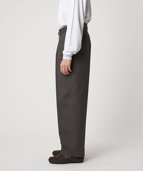 Steven Alan＞ ドリル インツープリーツ ドレス トラウザーズ