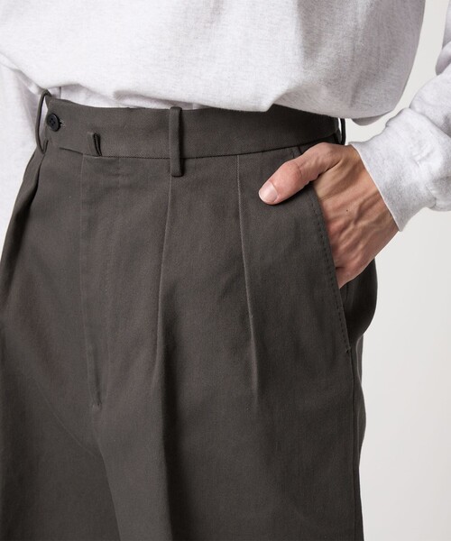 Steven Alan＞ ドリル インツープリーツ ドレス トラウザーズ