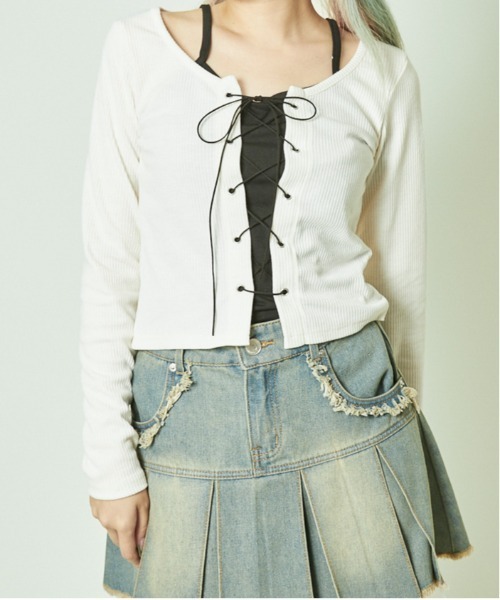GORGE(ゴージ)の「《フェイクレイヤード×レースアップ》レディース カットソー トップス 長袖 春秋(Tシャツ/カットソー・レディース・ブラック/チャコール/ブラウン/アイボリー・F)」の2枚目の写真