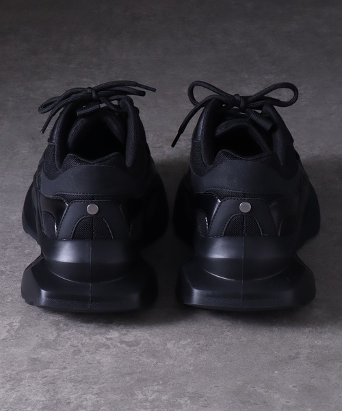 welise（ウェライズ）の「welise × 犬飼京 -ephemeral- EXボリュームハイソール+8cm ミックスマテリアル スニーカー（スニーカー・メンズ・ブラック・26.0cm/25.0cm/24.0cm/28.0cm/27.0cm）」の2枚目の写真