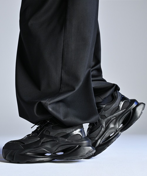 welise（ウェライズ）の「welise × 犬飼京 -ephemeral- EXボリュームハイソール+8cm ミックスマテリアル スニーカー（スニーカー・メンズ・ブラック・26.0cm/25.0cm/24.0cm/28.0cm/27.0cm）」の14枚目の写真