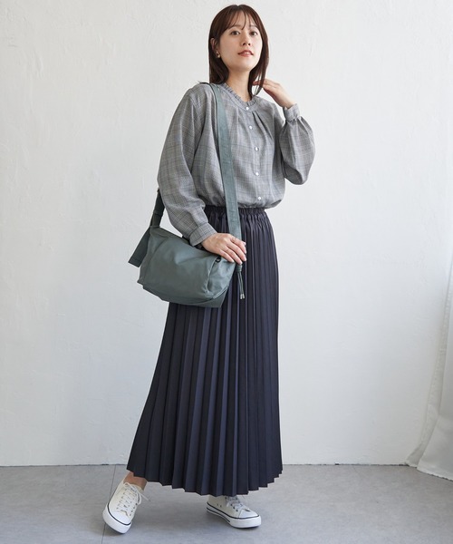 ikka（イッカ）の「襟フリル2WAYブラウス（シャツ/ブラウス・レディース・ワイン/オフホワイト/チャコールグレー/ダークグリーン/その他1・M/L/S）」の7枚目の写真