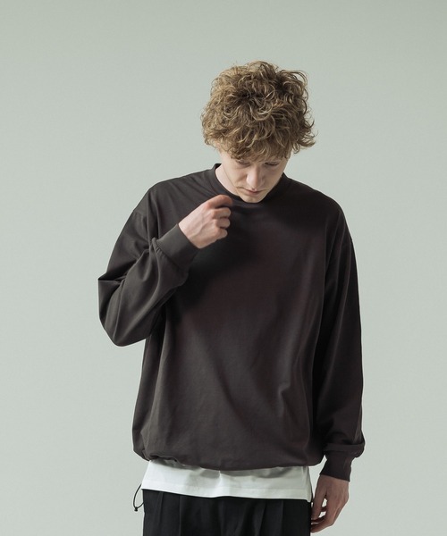 SLICK（スリック）の「【SLICK/スリック】30/2 Compact Yarn Drawstring T-Shirt/コンパクトヤーンドローストリングTシャツ/オーバーサイズ シルエット（Tシャツ/カットソー・メンズ・グレイッシュベージュ/ブラック/ブラウン/ホワイト/ダークブラウン/ラベンダー・1/3/2）」の3枚目の写真