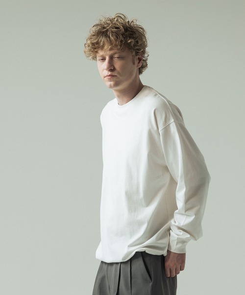 SLICK（スリック）の「【SLICK/スリック】30/2 Compact Yarn Drawstring T-Shirt/コンパクトヤーンドローストリングTシャツ/オーバーサイズ シルエット（Tシャツ/カットソー・メンズ・グレイッシュベージュ/ブラック/ブラウン/ホワイト/ダークブラウン/ラベンダー・1/3/2）」の2枚目の写真