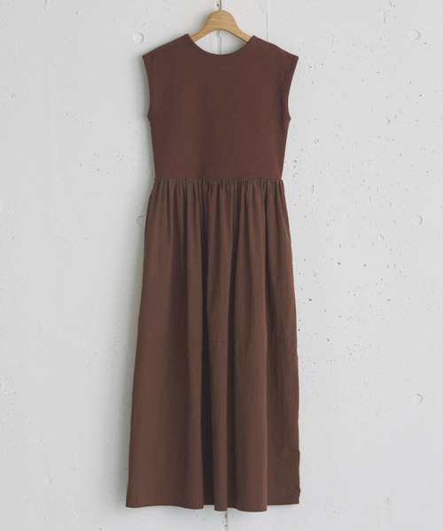 Doux archives（ドゥアルシーヴ）の「リブタフタコンビワンピース（ワンピース・レディース・ブラック/モカ/ブラウン・38）」の2枚目の写真
