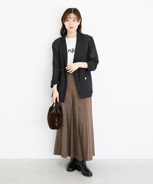 le.coeur blanc(ルクールブラン)の「パールロゴTシャツ(Tシャツ/カットソー・レディース・オフホワイト/グレイッシュベージュ・38)」の14枚目の写真