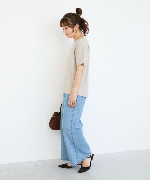 le.coeur blanc(ルクールブラン)の「パールロゴTシャツ(Tシャツ/カットソー・レディース・オフホワイト/グレイッシュベージュ・38)」の22枚目の写真