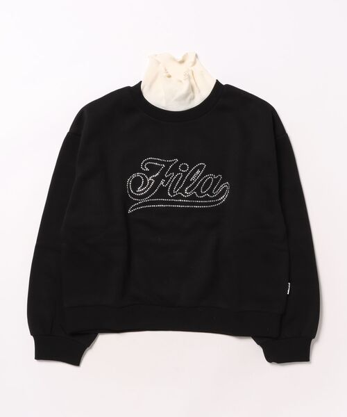 FILA(フィラ)の「FILA/フィラ ラインストーン付きスウェットクルー(スウェット・キッズ・レッド/ブラック・130cm/140cm/150cm/160cm)」の1枚目の写真
