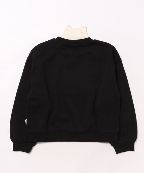 FILA(フィラ)の「FILA/フィラ ラインストーン付きスウェットクルー(スウェット・キッズ・レッド/ブラック・130cm/140cm/150cm/160cm)」の3枚目の写真