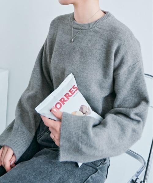 kirakiraShop(キラキラショップ)の「長袖 クルーネック ショート丈 ニット(ニット/セーター・レディース・ホワイト/ベージュ/チャコール/ブラック/グレー・FREE)」の10枚目の写真