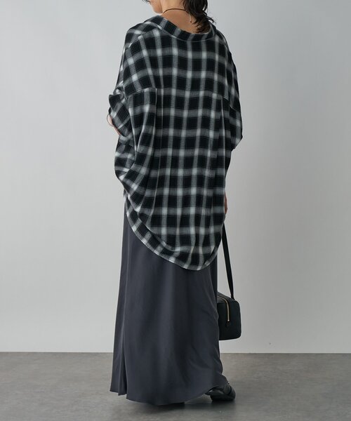 RIVE DROITE(リヴドロワ)の「【上品な揺れ感】キュプラ混バイアススカート(スカート・レディース・チャコールグレー/ブラック/ブラウン/オフホワイト・36/38)」の6枚目の写真