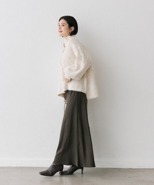 RIVE DROITE(リヴドロワ)の「【上品な揺れ感】キュプラ混バイアススカート(スカート・レディース・チャコールグレー/ブラック/ブラウン/オフホワイト・36/38)」の15枚目の写真