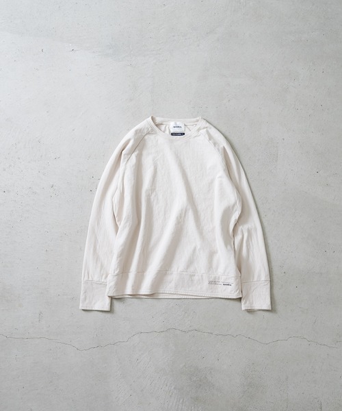 quadro(クオドロ)の「エメラルド接結ニットラグランクルー(Tシャツ/カットソー・メンズ・オフホワイト/オリーブ/モスグリーン/ダークネイビー/ブルーグレー/ベージュ・MEDIUM/LARGE)」の1枚目の写真