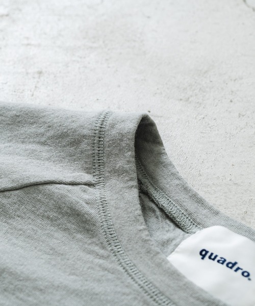 quadro(クオドロ)の「エメラルド接結ニットラグランクルー(Tシャツ/カットソー・メンズ・オフホワイト/オリーブ/モスグリーン/ダークネイビー/ブルーグレー/ベージュ・MEDIUM/LARGE)」の8枚目の写真