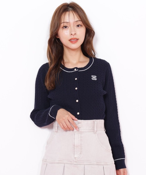 JILL by JILL STUART（ジルバイジルスチュアート）の「◇バリエーションミニケーブルカーディガン（ニット/セーター・レディース・グレー/レッド/ネイビー・FREE）」の20枚目の写真